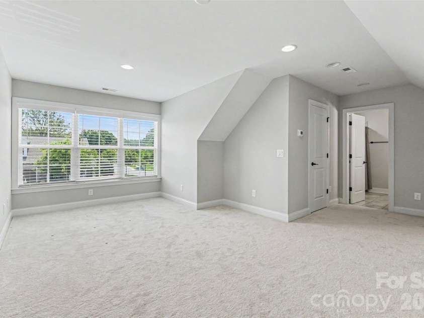 12005 Grove Crossing Drive, Huntersville, NC 28078.  MLS# CAR4391005, YatesRealty ID 3077. 
