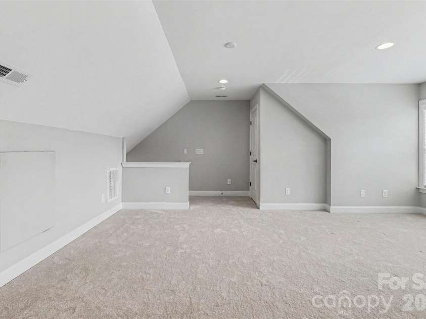 12005 Grove Crossing Drive, Huntersville, NC 28078.  MLS# CAR4391005, YatesRealty ID 3077. 