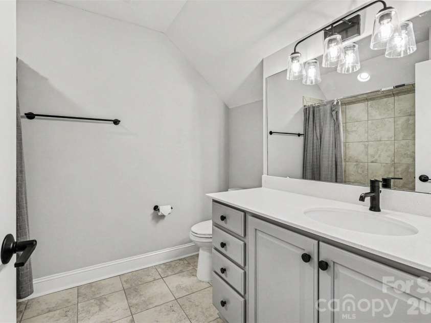 12005 Grove Crossing Drive, Huntersville, NC 28078.  MLS# CAR4391005, YatesRealty ID 3077. 
