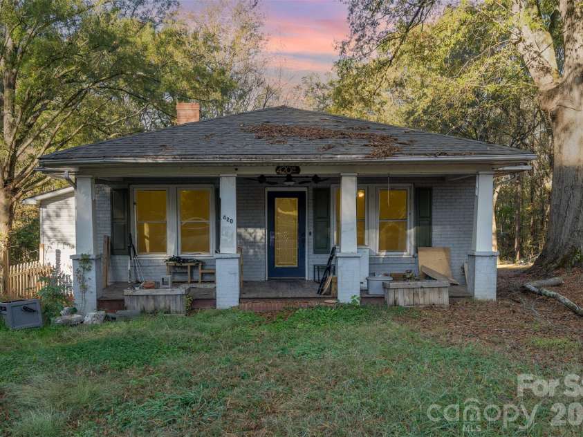 420 Brookwood Avenue, Albemarle, NC 28001.  MLS# CAR4316753, YatesRealty ID 3077. 