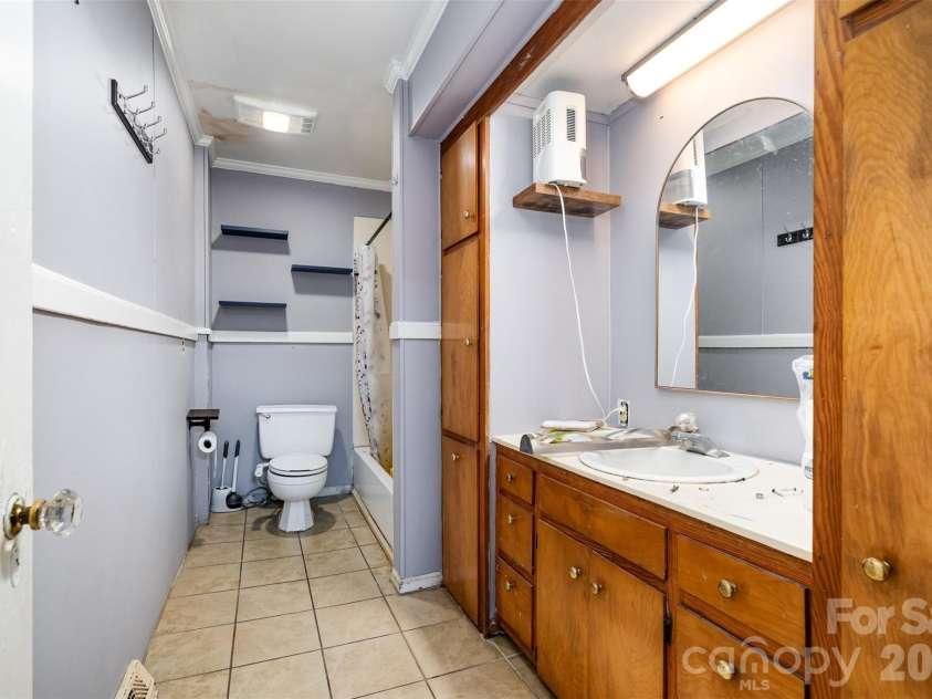 420 Brookwood Avenue, Albemarle, NC 28001.  MLS# CAR4316753, YatesRealty ID 3077. 