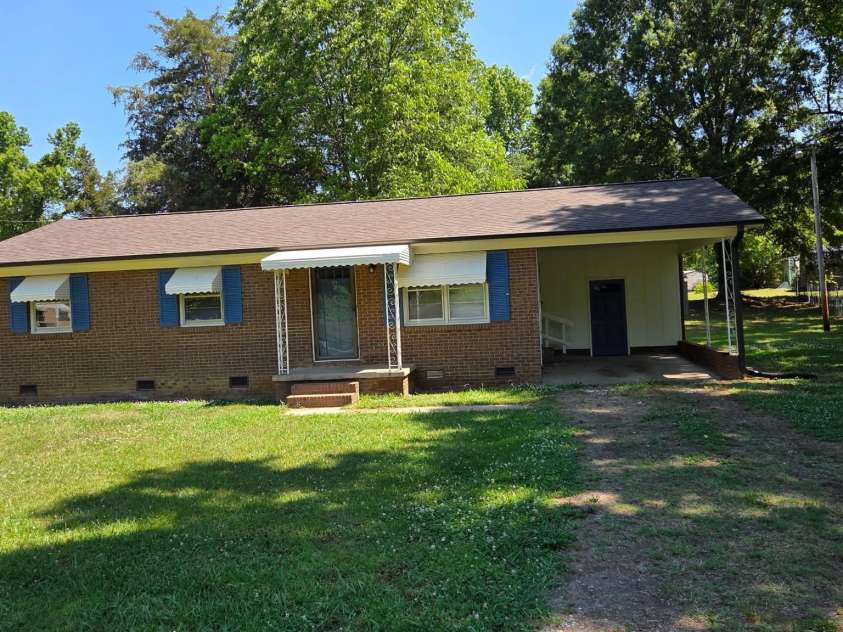 251 Branchwood Circle, Kings Mountain, NC 28086.  MLS# CAR4394195, YatesRealty ID 30770. 