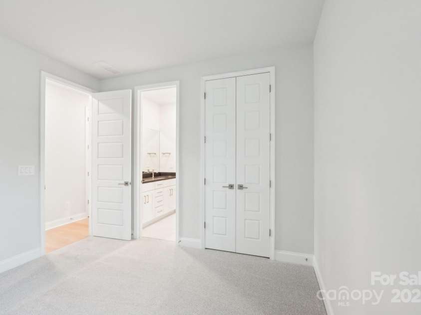 816 Terra Drive, Tega Cay, SC 29708.  MLS# CAR4289553, YatesRealty ID 30770. 1st Floor Primary