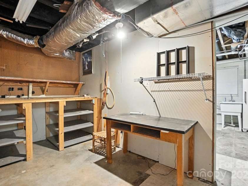 305 Rankin Avenue, Lowell, NC 28098.  MLS# CAR4289388, YatesRealty ID 30771. 