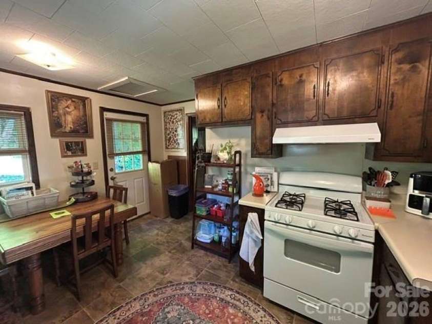 726 Israel Road, Brevard, NC 28712.  MLS# CAR4392517, YatesRealty ID 30772. Kitchen