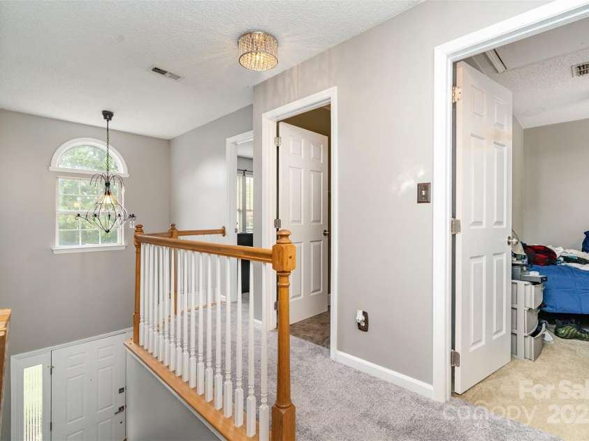 9526 Nettle Drive, Charlotte, NC 28216.  MLS# CAR4288793, YatesRealty ID 30775. 