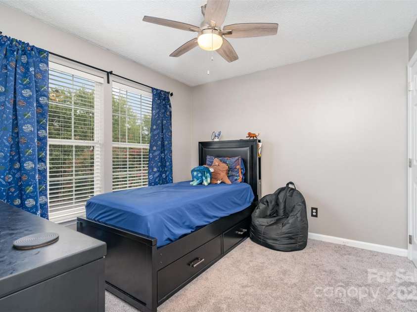 9526 Nettle Drive, Charlotte, NC 28216.  MLS# CAR4288793, YatesRealty ID 30775. 