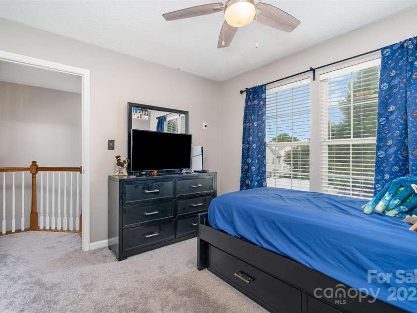 9526 Nettle Drive, Charlotte, NC 28216.  MLS# CAR4288793, YatesRealty ID 30775. 