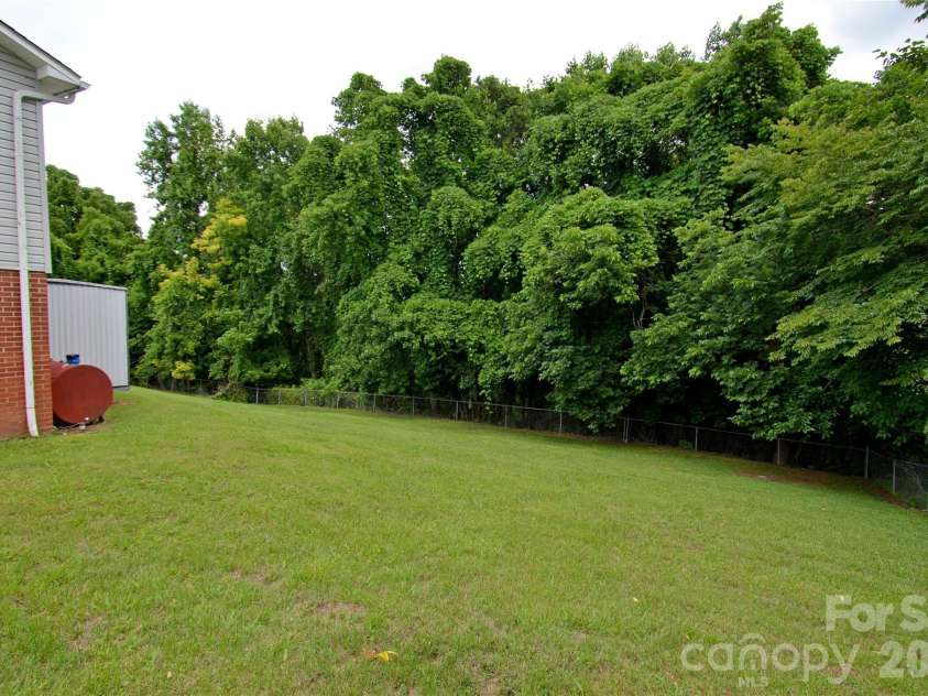 309 Morehead Road, Marion, NC 28752.  MLS# CAR4393785, YatesRealty ID 30778. 