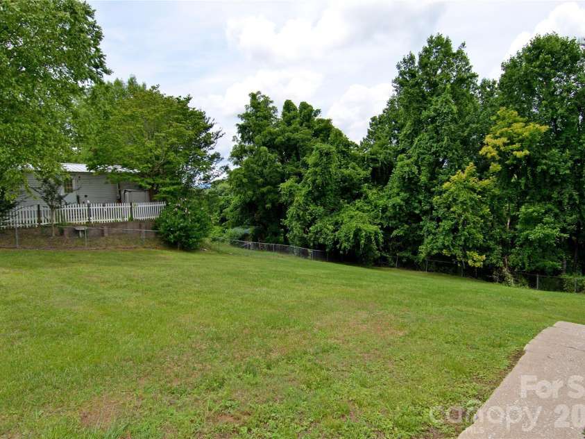 309 Morehead Road, Marion, NC 28752.  MLS# CAR4393785, YatesRealty ID 30778. 