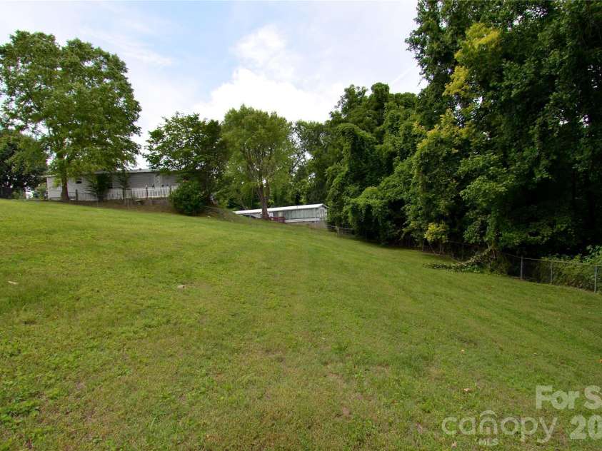 309 Morehead Road, Marion, NC 28752.  MLS# CAR4393785, YatesRealty ID 30778. 