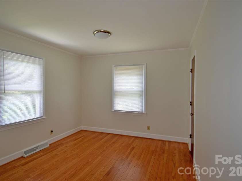 309 Morehead Road, Marion, NC 28752.  MLS# CAR4393785, YatesRealty ID 30778. 