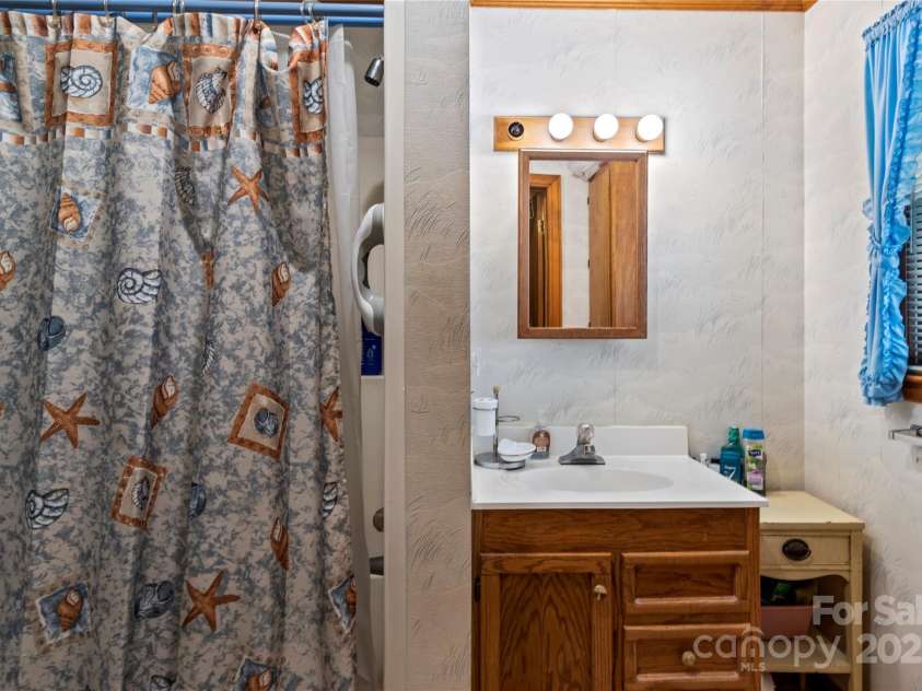 3753 Prides Road, East Bend, NC 27018.  MLS# CAR4290043, YatesRealty ID 30778. Bathroom1