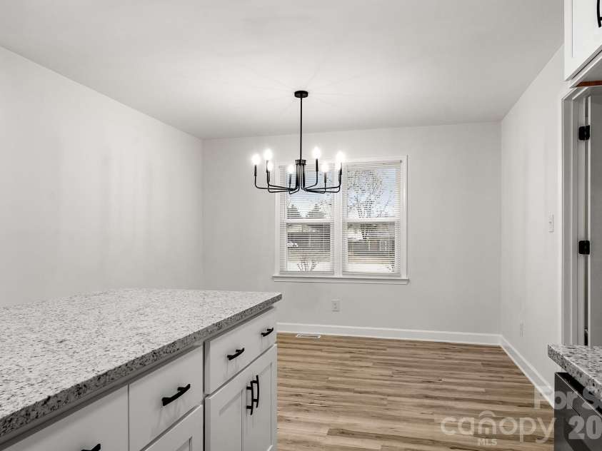 1527 Fieldcrest Circle, Rock Hill, SC 29732.  MLS# CAR4347499, YatesRealty ID 3078. 