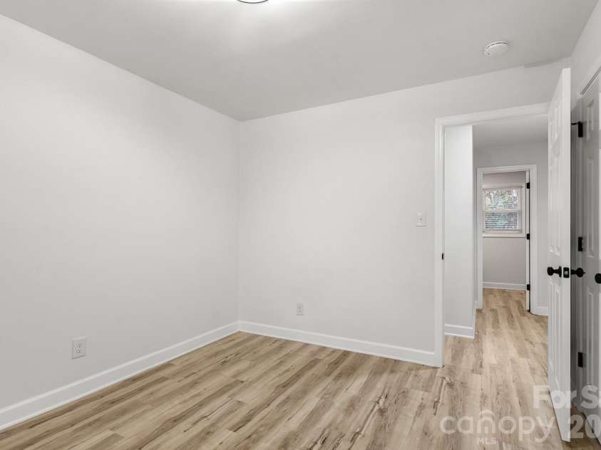 1527 Fieldcrest Circle, Rock Hill, SC 29732.  MLS# CAR4347499, YatesRealty ID 3078. 