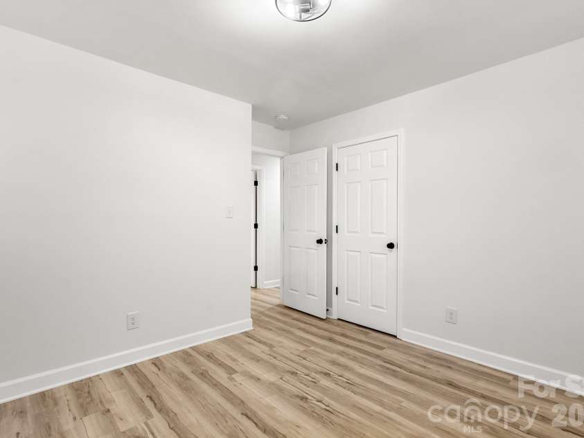 1527 Fieldcrest Circle, Rock Hill, SC 29732.  MLS# CAR4347499, YatesRealty ID 3078. 