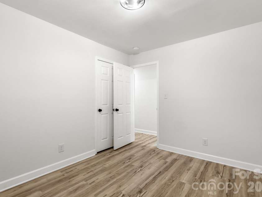 1527 Fieldcrest Circle, Rock Hill, SC 29732.  MLS# CAR4347499, YatesRealty ID 3078. 