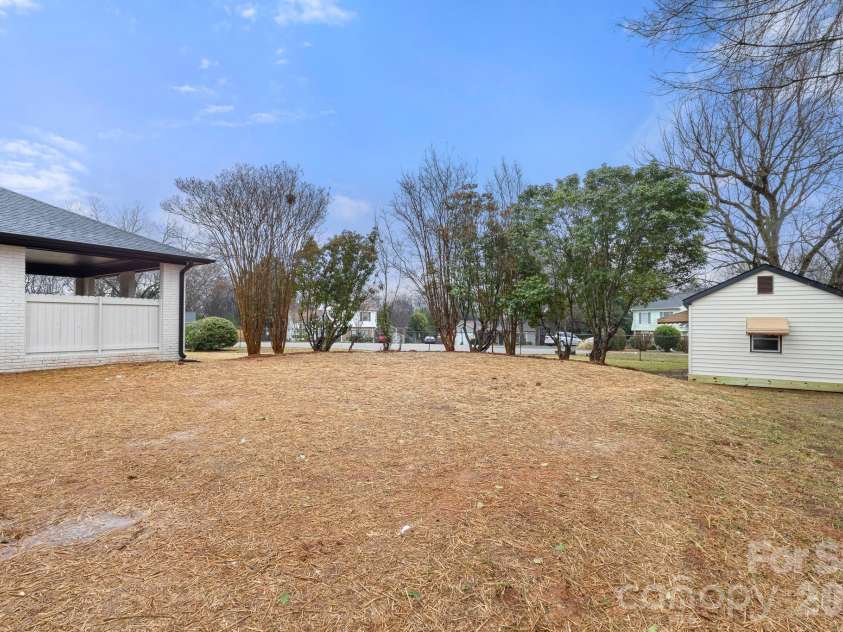 1527 Fieldcrest Circle, Rock Hill, SC 29732.  MLS# CAR4347499, YatesRealty ID 3078. 
