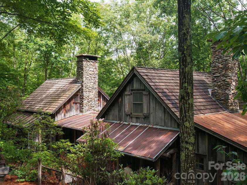 139 (#30) Boarding House Way, Sylva, NC 28779.  MLS# CAR4393862, YatesRealty ID 30781. 