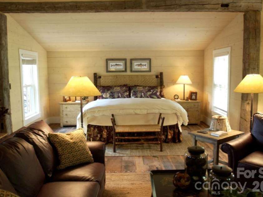 139 (#30) Boarding House Way, Sylva, NC 28779.  MLS# CAR4393862, YatesRealty ID 30781. 