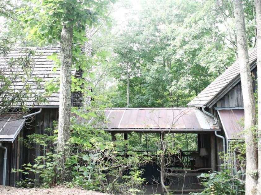 139 (#30) Boarding House Way, Sylva, NC 28779.  MLS# CAR4393862, YatesRealty ID 30781. 