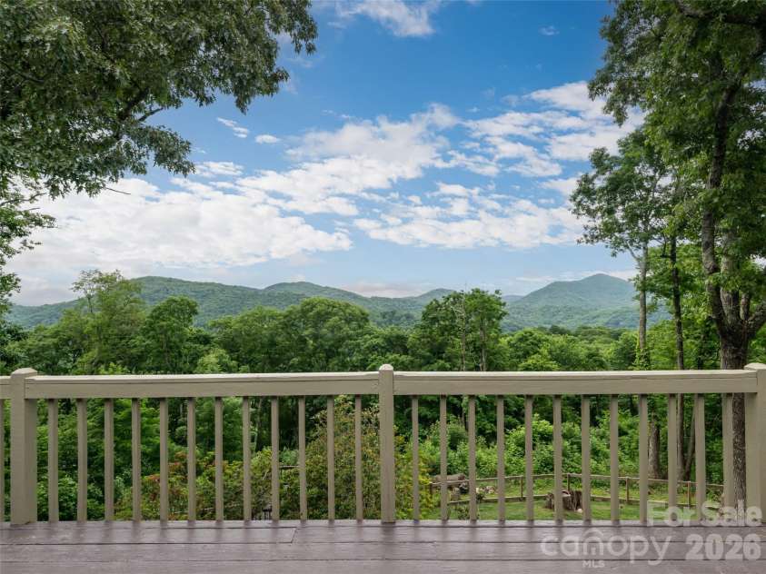 243 Pioneer Ridge Road, Canton, NC 28716.  MLS# CAR4394138, YatesRealty ID 30782. 