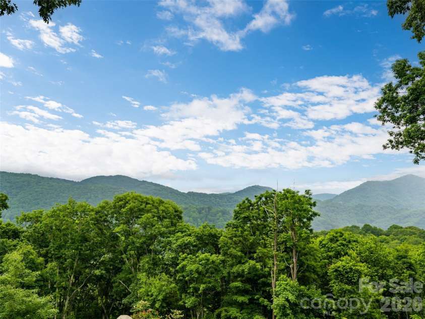 243 Pioneer Ridge Road, Canton, NC 28716.  MLS# CAR4394138, YatesRealty ID 30782. 