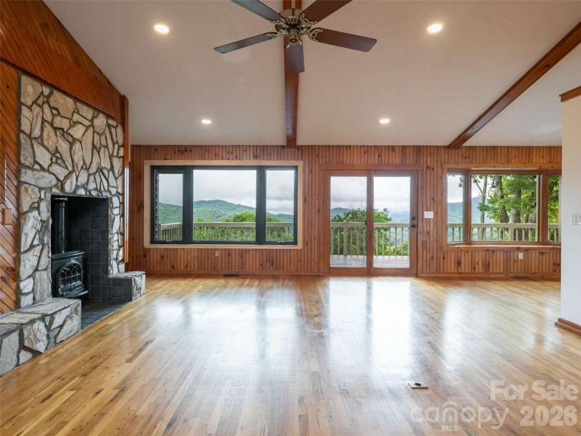 243 Pioneer Ridge Road, Canton, NC 28716.  MLS# CAR4394138, YatesRealty ID 30782. 