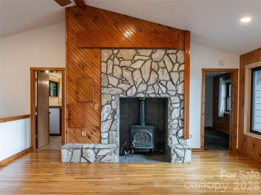 243 Pioneer Ridge Road, Canton, NC 28716.  MLS# CAR4394138, YatesRealty ID 30782. 