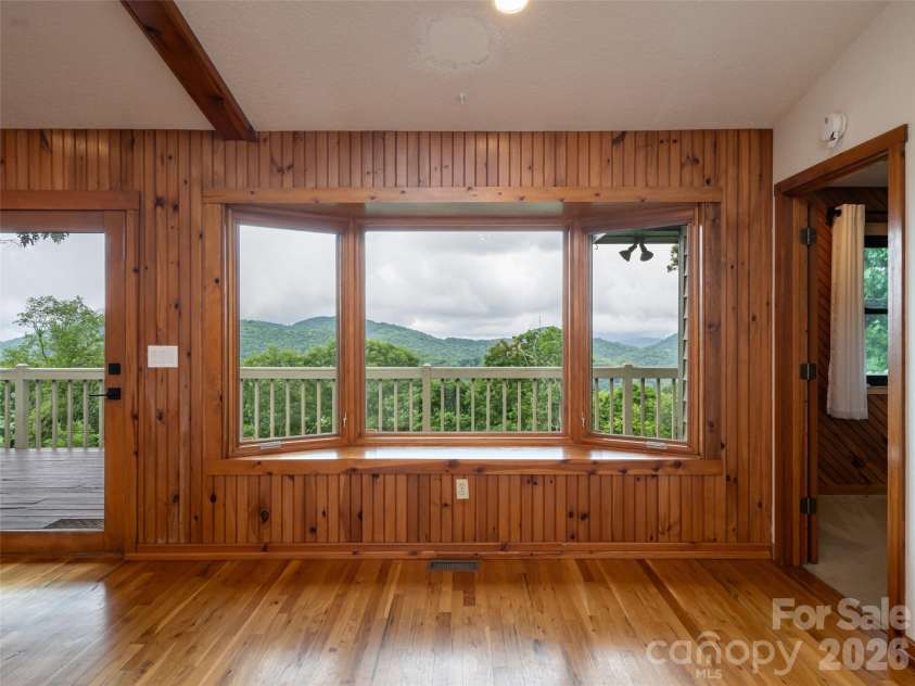 243 Pioneer Ridge Road, Canton, NC 28716.  MLS# CAR4394138, YatesRealty ID 30782. 