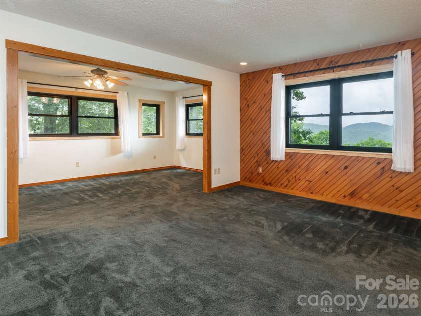 243 Pioneer Ridge Road, Canton, NC 28716.  MLS# CAR4394138, YatesRealty ID 30782. 