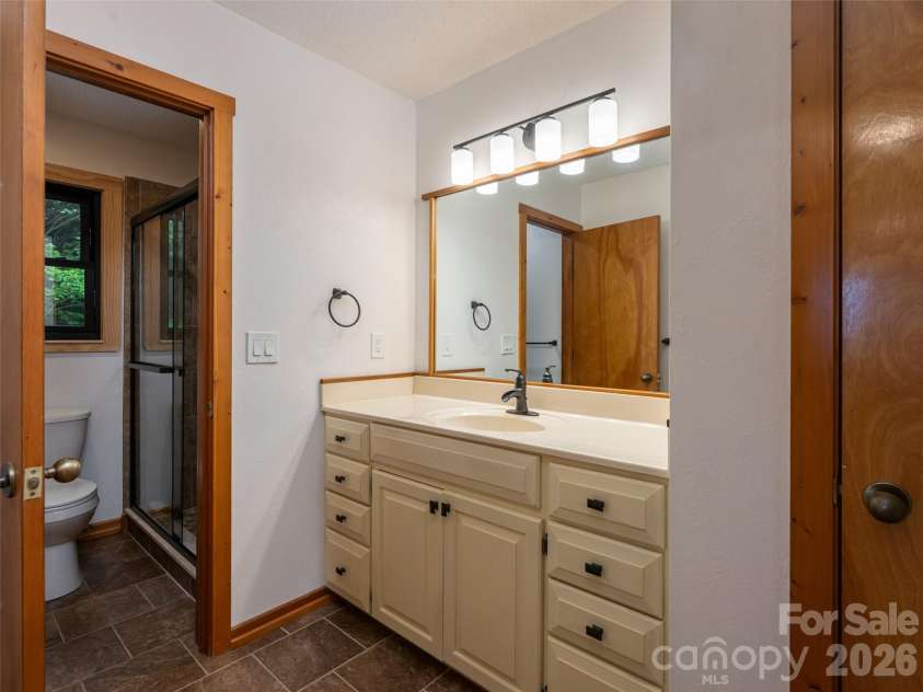 243 Pioneer Ridge Road, Canton, NC 28716.  MLS# CAR4394138, YatesRealty ID 30782. 