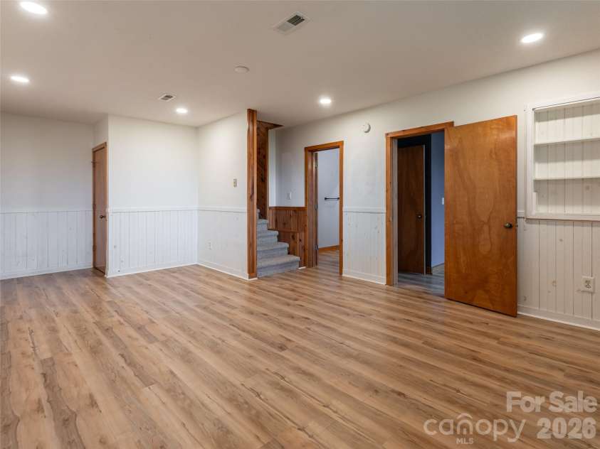 243 Pioneer Ridge Road, Canton, NC 28716.  MLS# CAR4394138, YatesRealty ID 30782. 