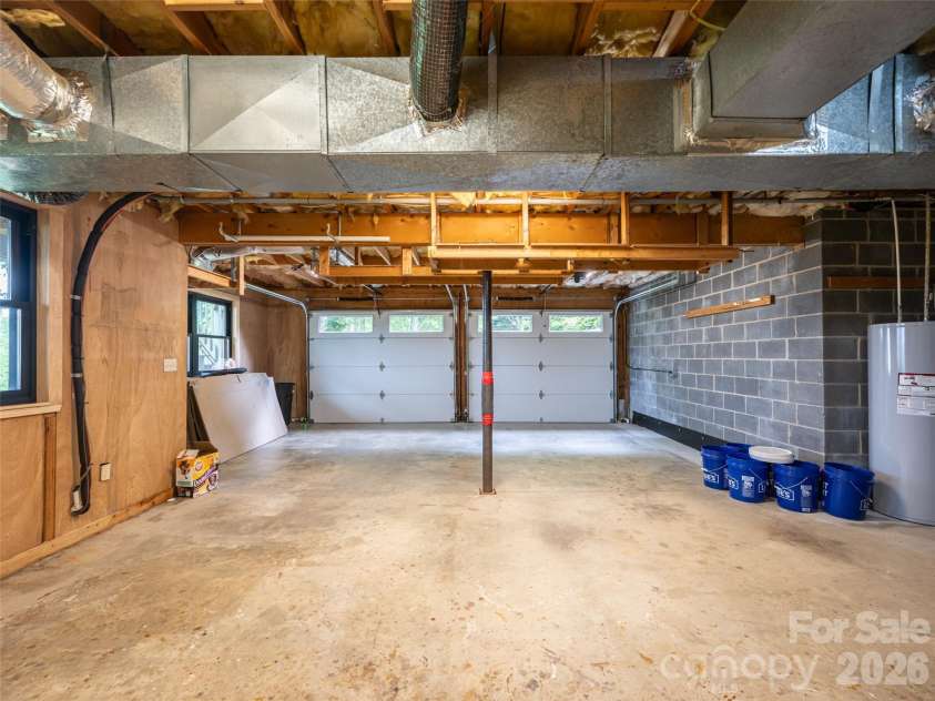 243 Pioneer Ridge Road, Canton, NC 28716.  MLS# CAR4394138, YatesRealty ID 30782. 