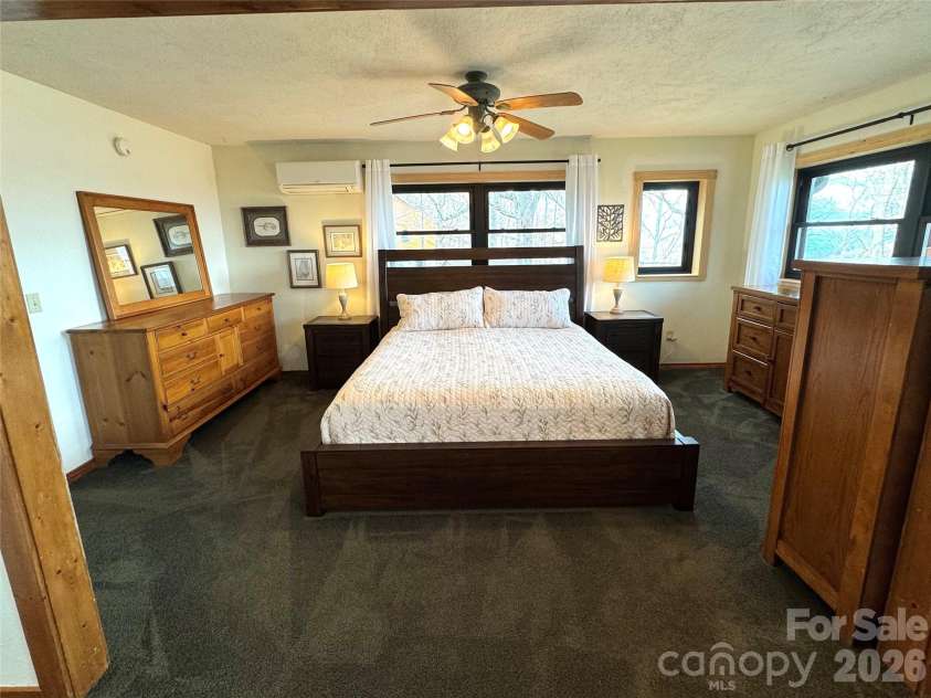 243 Pioneer Ridge Road, Canton, NC 28716.  MLS# CAR4394138, YatesRealty ID 30782. 