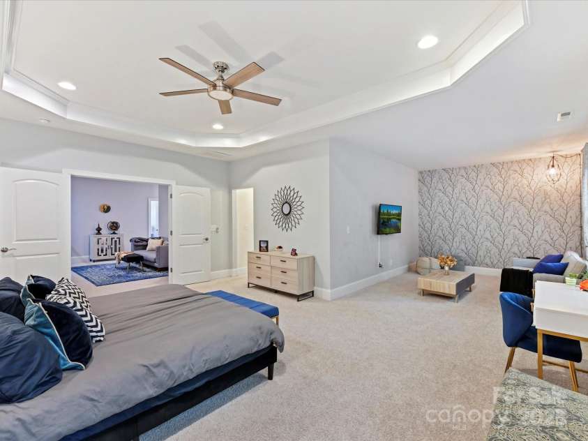 5410 Shannon Bell Lane, Charlotte, NC 28277.  MLS# CAR4290134, YatesRealty ID 30782. 
