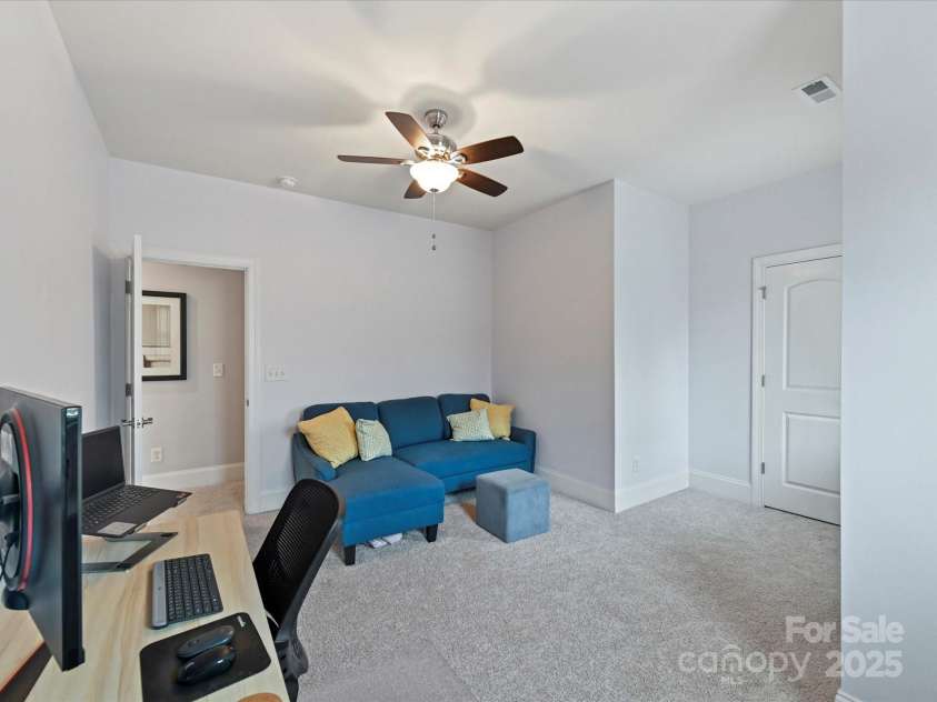 5410 Shannon Bell Lane, Charlotte, NC 28277.  MLS# CAR4290134, YatesRealty ID 30782. 