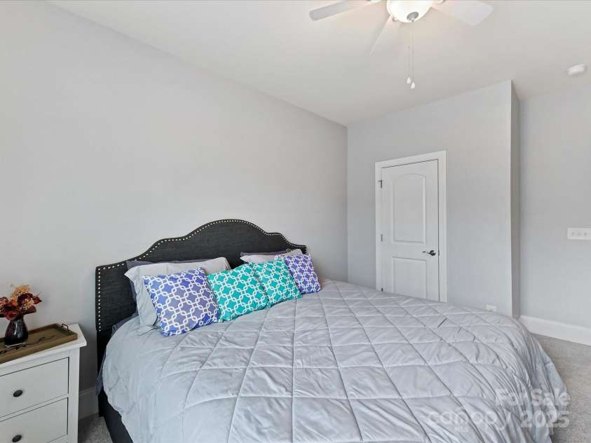 5410 Shannon Bell Lane, Charlotte, NC 28277.  MLS# CAR4290134, YatesRealty ID 30782. 