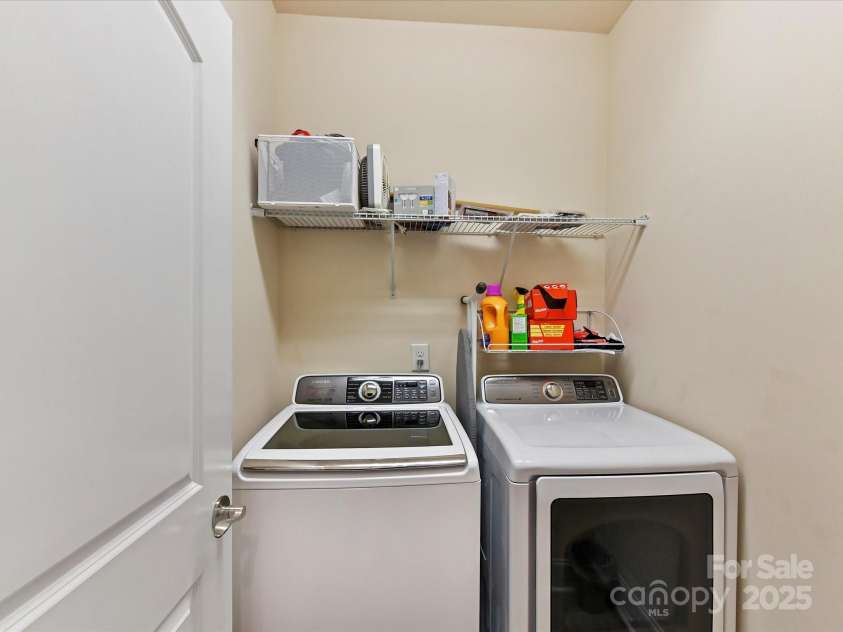 5410 Shannon Bell Lane, Charlotte, NC 28277.  MLS# CAR4290134, YatesRealty ID 30782. 