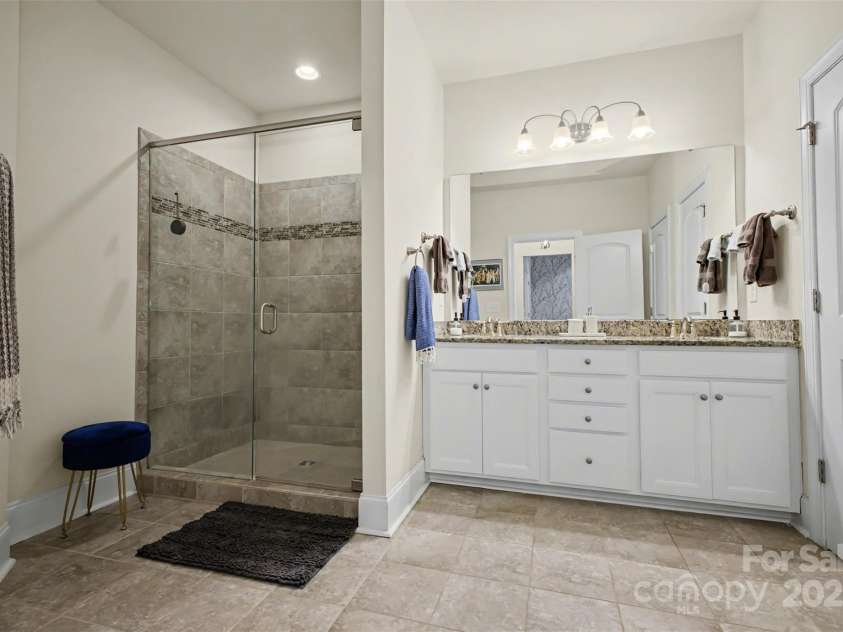 5410 Shannon Bell Lane, Charlotte, NC 28277.  MLS# CAR4326663, YatesRealty ID 30782. 