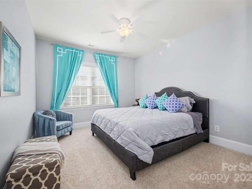 5410 Shannon Bell Lane, Charlotte, NC 28277.  MLS# CAR4326663, YatesRealty ID 30782. 