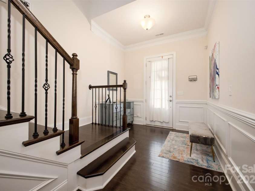 5410 Shannon Bell Lane, Charlotte, NC 28277.  MLS# CAR4326663, YatesRealty ID 30782. Foyer