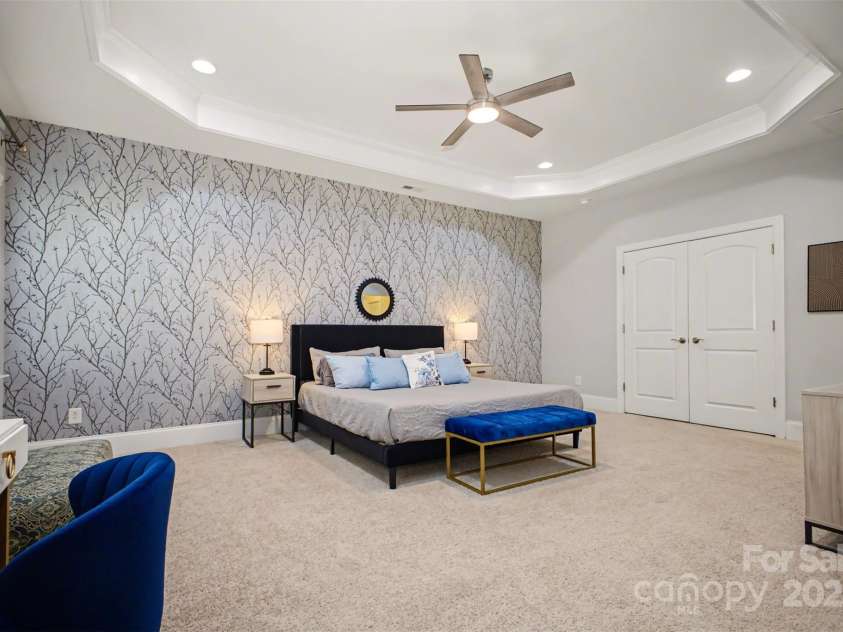 5410 Shannon Bell Lane, Charlotte, NC 28277.  MLS# CAR4326663, YatesRealty ID 30782. Primary bedroom