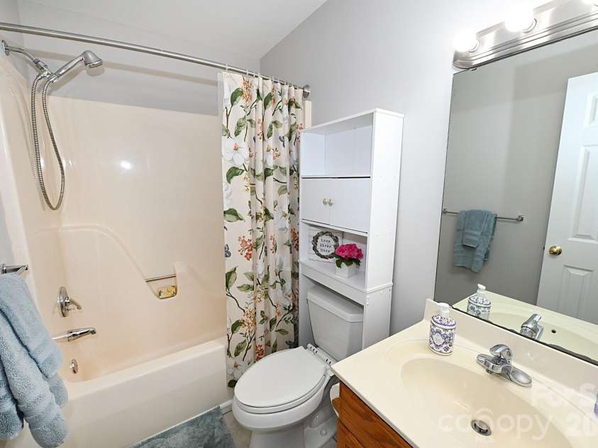 1035 24th Street, Newton, NC 28658.  MLS# CAR4391518, YatesRealty ID 30783. Primary bathroom