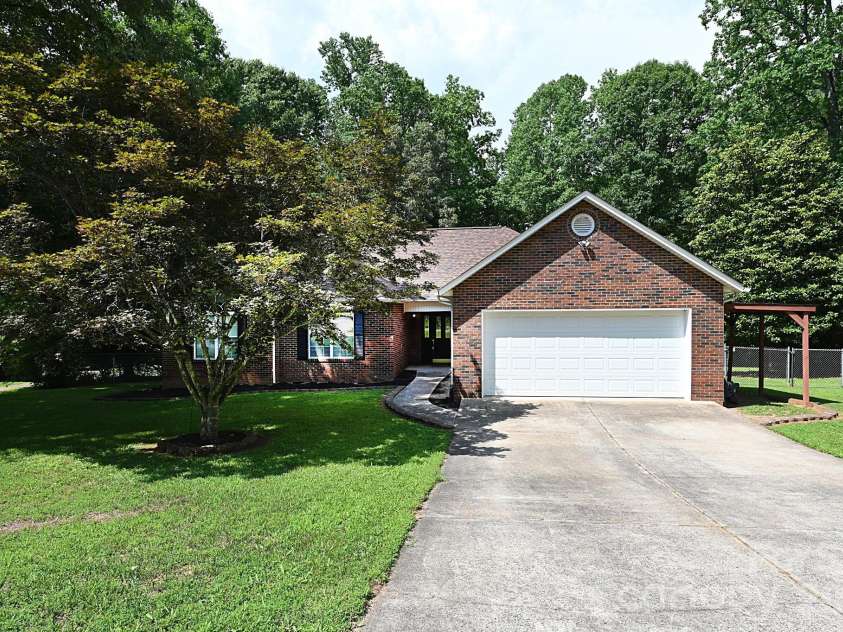 1035 24th Street, Newton, NC 28658.  MLS# CAR4391518, YatesRealty ID 30783. Two car garage