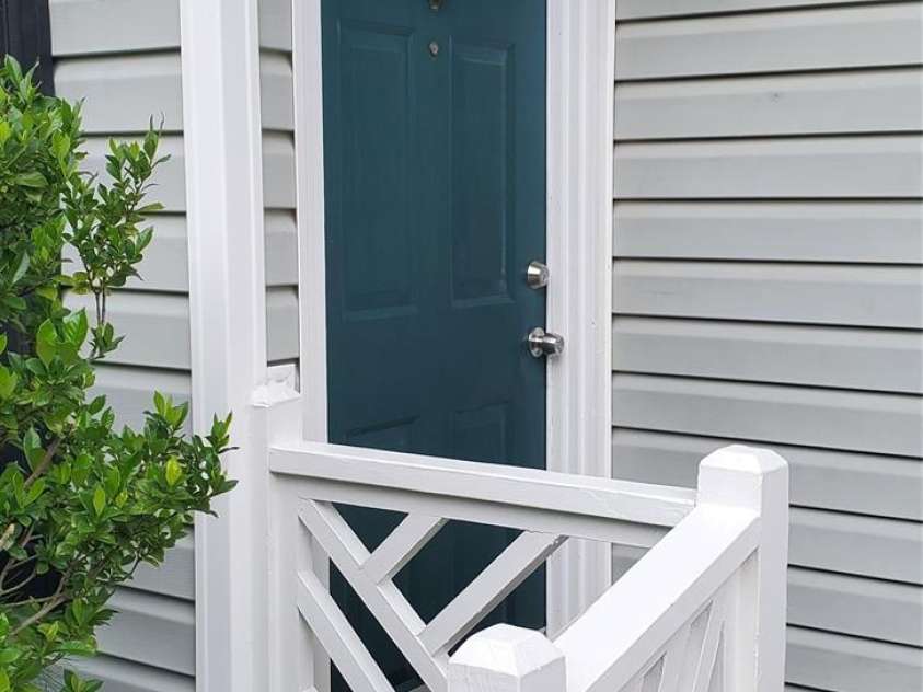 8310 Chippenham Lane, Charlotte, NC 28277.  MLS# CAR4289698, YatesRealty ID 30786. 