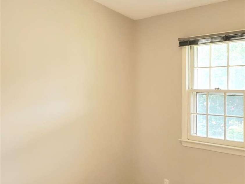 8310 Chippenham Lane, Charlotte, NC 28277.  MLS# CAR4289698, YatesRealty ID 30786. 