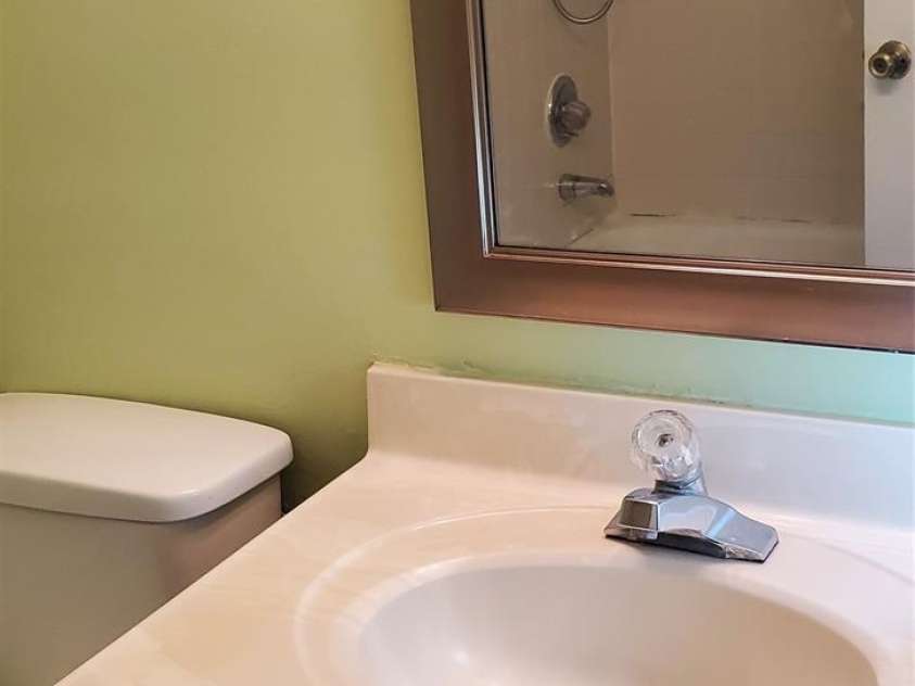 8310 Chippenham Lane, Charlotte, NC 28277.  MLS# CAR4289698, YatesRealty ID 30786. 