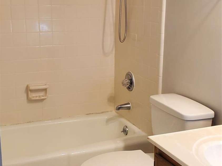 8310 Chippenham Lane, Charlotte, NC 28277.  MLS# CAR4289698, YatesRealty ID 30786. 