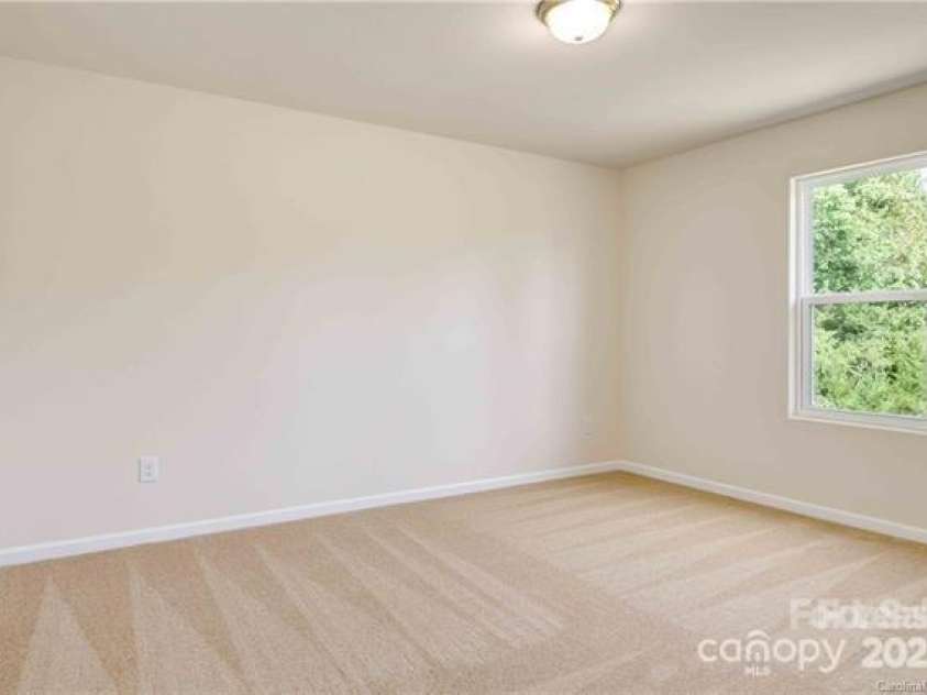 9740 Weikert Place, Charlotte, NC 28215.  MLS# CAR4288816, YatesRealty ID 30787. 